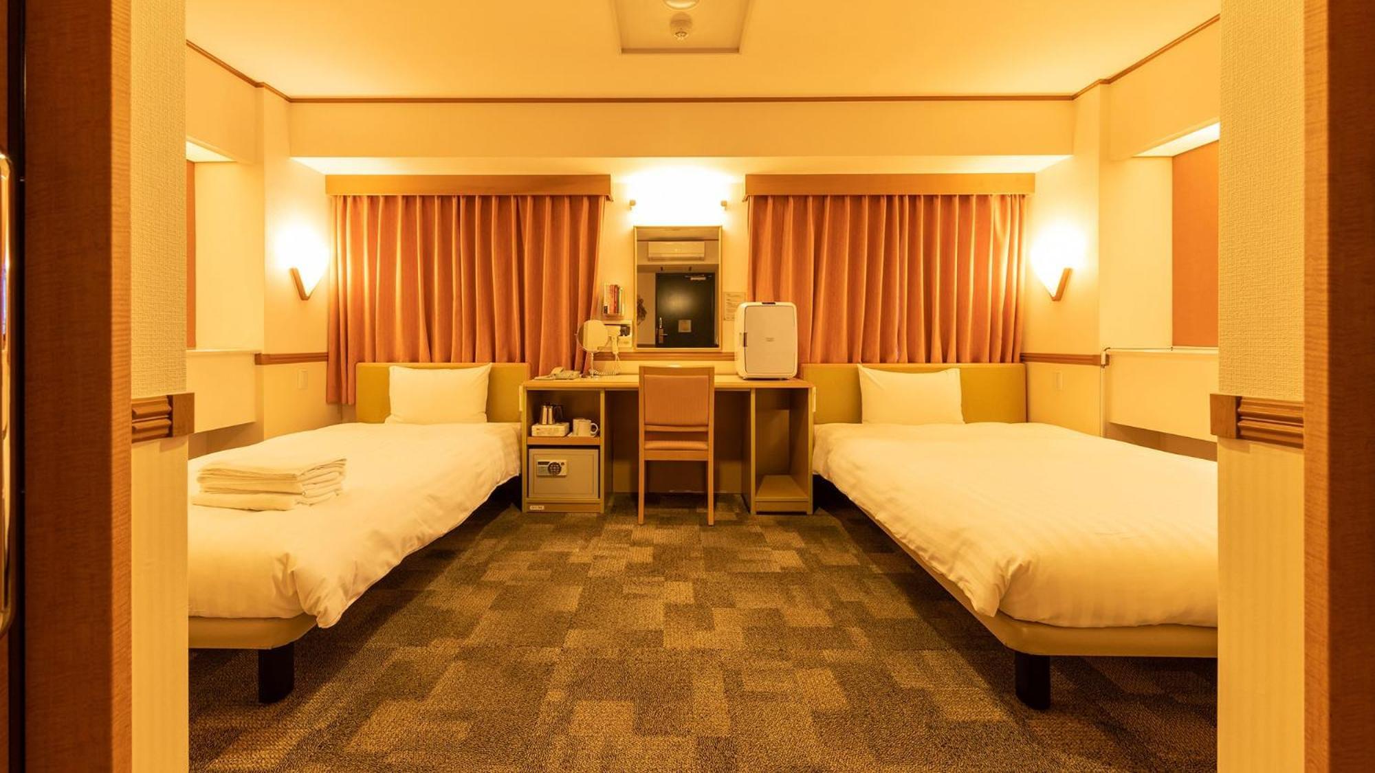 Toyoko Inn Tokyo Nihombashi Hamacho Meijiza Mae Rum bild